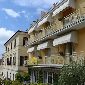 2* Hotel Eva La Romantica